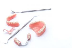 how to eat with dentures repair